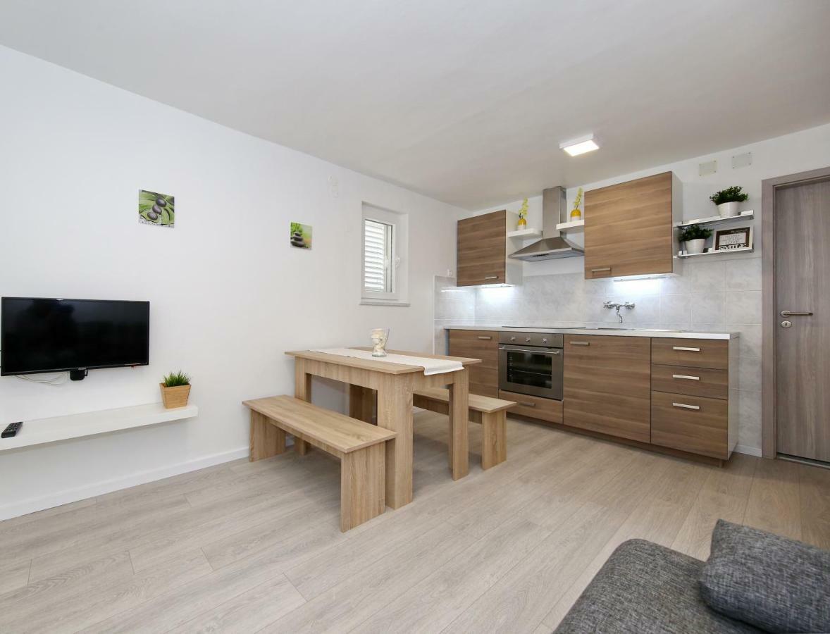 Apartman Antonio ซาดาร์ ภายนอก รูปภาพ